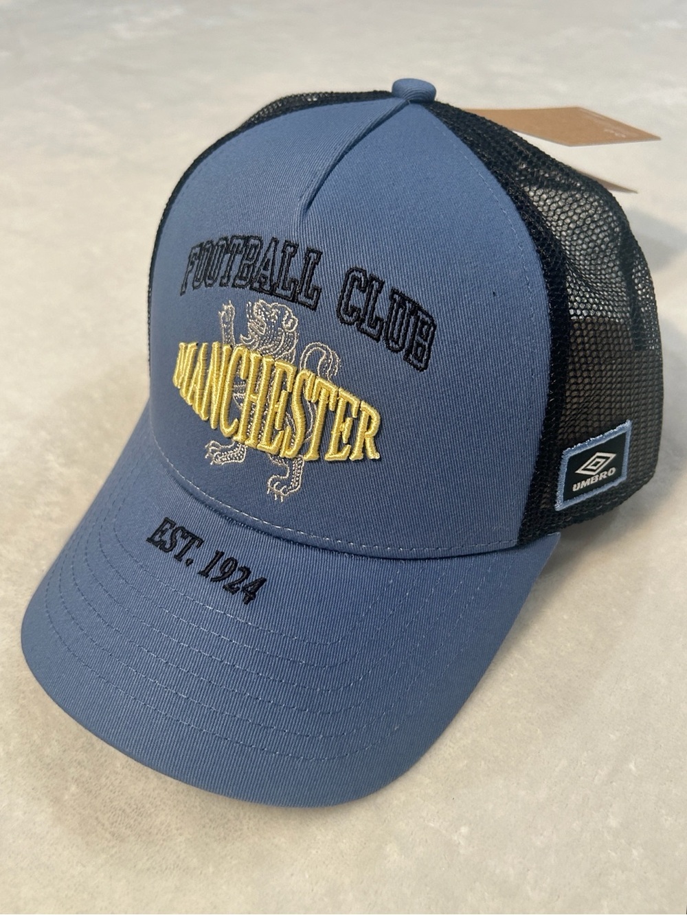 Umbro Manchester Football Club soccer cap trucker hat NWT
